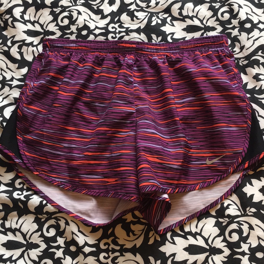 NIKE RUNNING SHORTS
